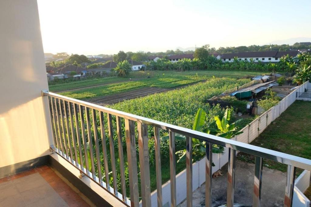 Bees Smile Hotel Chiang Rai Esterno foto