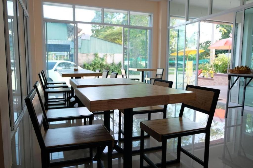 Bees Smile Hotel Chiang Rai Esterno foto
