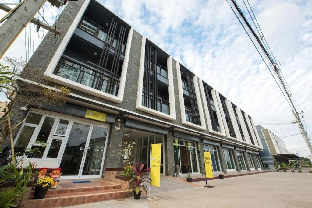 Bees Smile Hotel Chiang Rai Esterno foto
