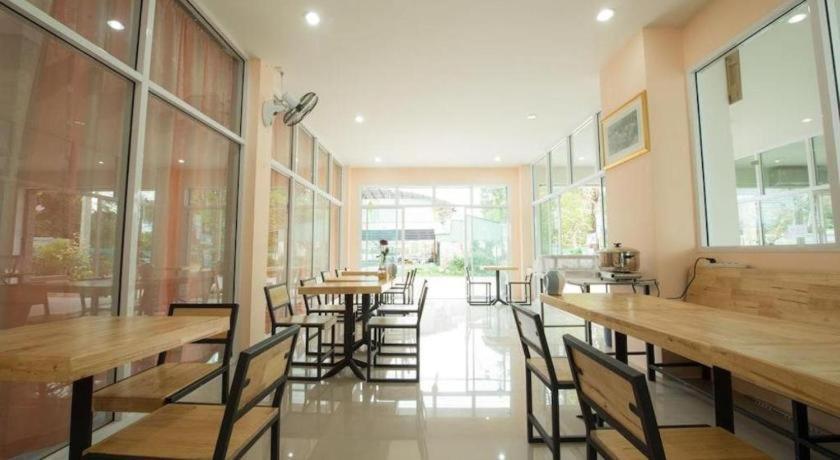 Bees Smile Hotel Chiang Rai Esterno foto