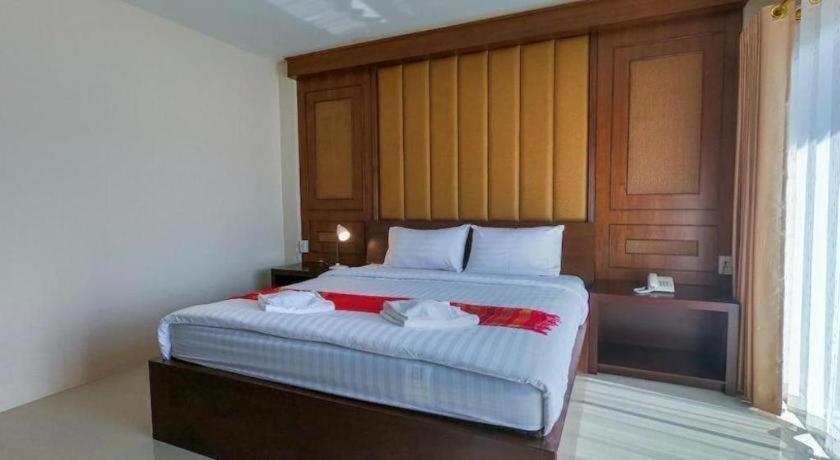 Bees Smile Hotel Chiang Rai Esterno foto