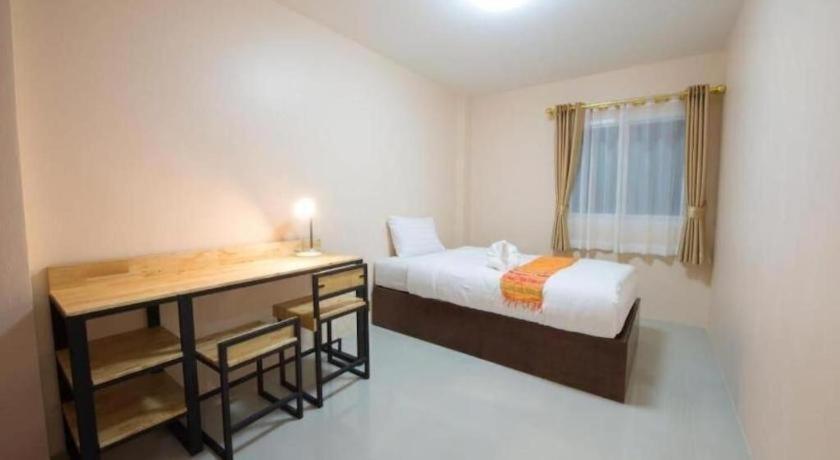 Bees Smile Hotel Chiang Rai Esterno foto